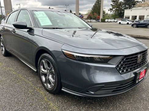 Used 2024 Honda Accord EX image 3