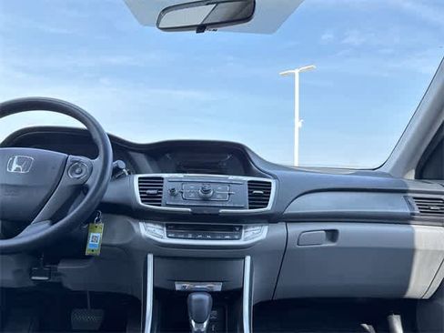 Used 2015 Honda Accord LX image 28