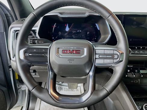 Used 2024 GMC Canyon Elevation w/ Convenience Package AWD/4WD image 14