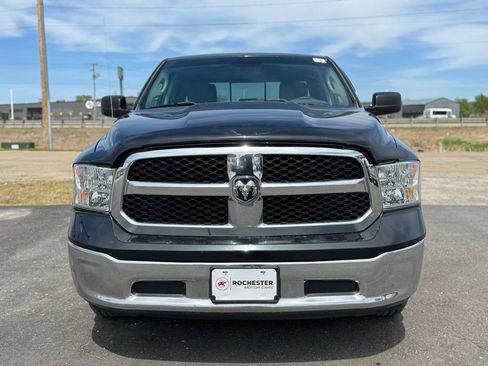 Used 2017 RAM 1500 Classic SLT AWD/4WD image 32