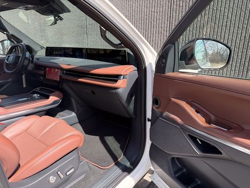 New 2026 Lincoln Navigator Reserve image 31