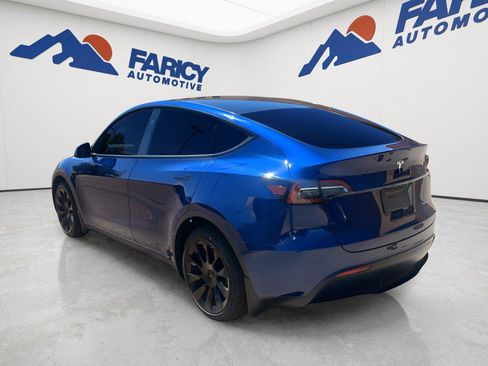 Used 2025 Tesla Model Y Long Range AWD/4WD image 8