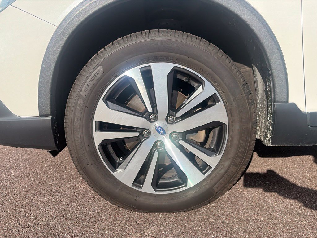 Used 2018 Subaru Outback 3.6R Limited AWD/4WD image 36