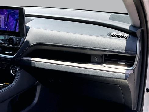 Used 2024 Toyota Grand Highlander FWD image 19