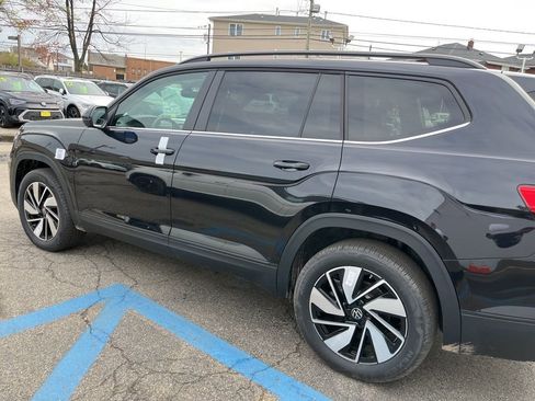 New 2026 Volkswagen Atlas SE image 18