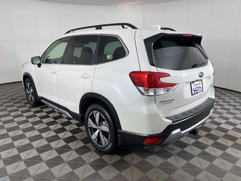Used 2021 Subaru Forester Touring image 11