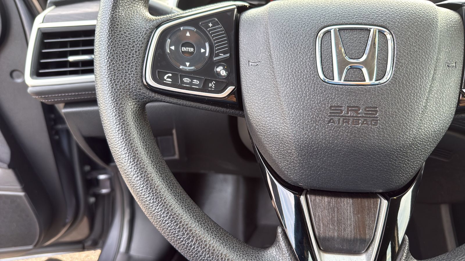 Used 2018 Honda Clarity Plug-In Hybrid image 14