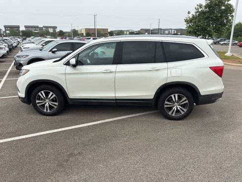 Used 2016 Honda Pilot EX image 2