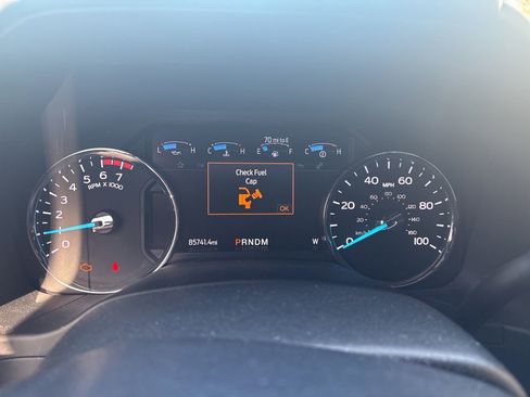 Used 2022 Ford F250 Lariat w/ Tremor Off-Road Package AWD/4WD image 8