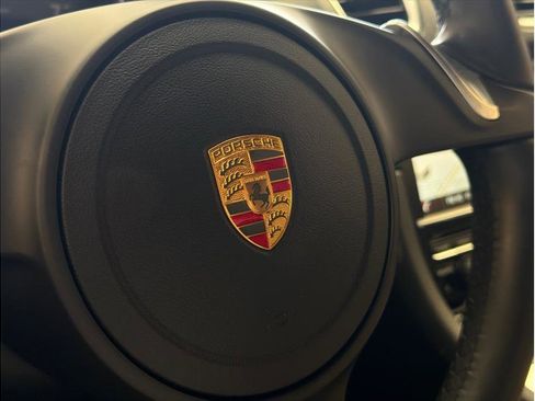 Used 2016 Porsche Cayman image 23