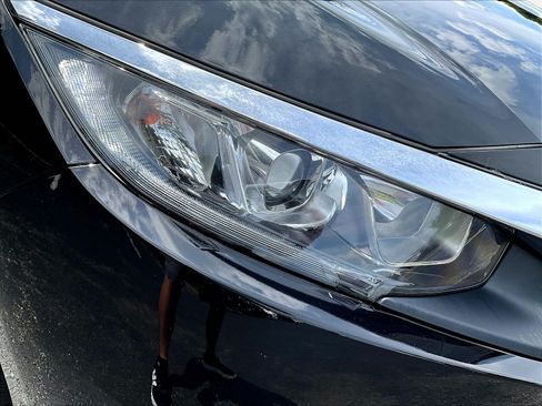 Used 2018 Honda Civic LX image 31