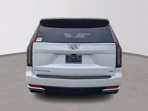 Certified 2023 Cadillac Escalade Premium Luxury image 5