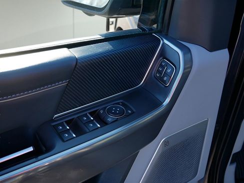 Used 2022 Ford F150 Limited image 17