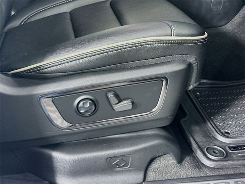Used 2022 RAM 1500 Limited image 24