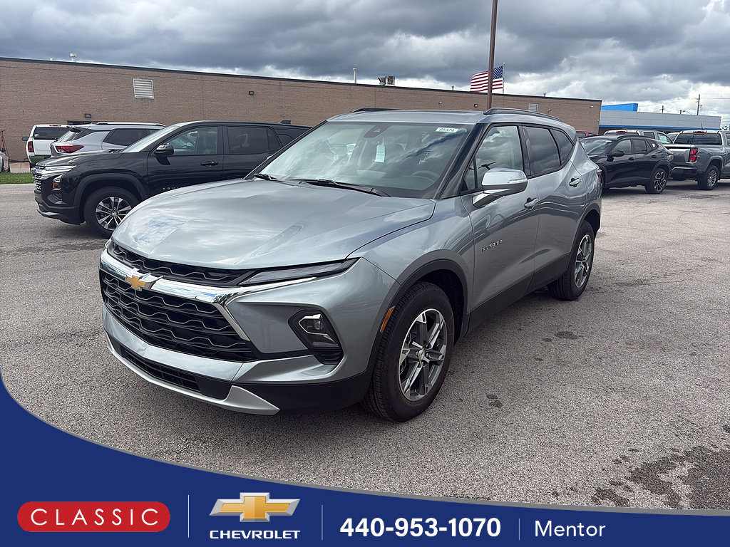 New 2026 Chevrolet Blazer LT AWD/4WD image 1