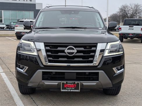 Used 2022 Nissan Armada SL w/ Captain's Chairs Package image 6