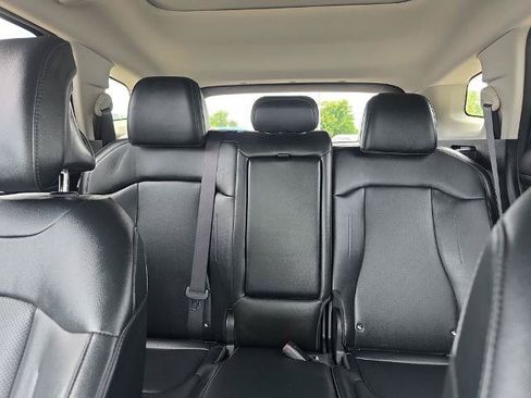 Used 2025 Kia Sportage EX w/ Premium Package AWD/4WD image 40