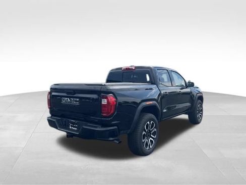 Used 2026 GMC Canyon AT4 w/ Technology Plus Package AWD/4WD image 5