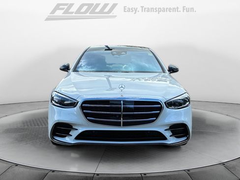 Used 2025 Mercedes-Benz S 580 4MATIC Sedan image 3
