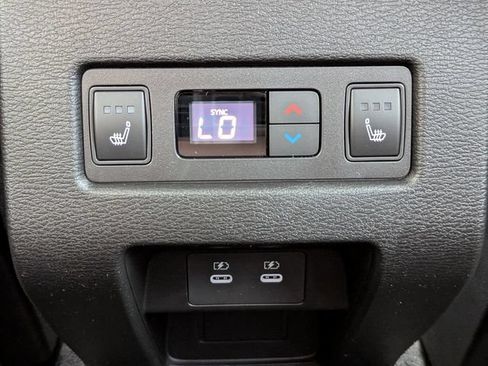 New 2026 Mitsubishi Outlander SEL FWD image 16