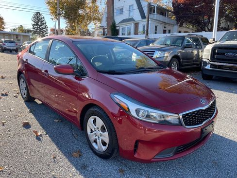 Used 2018 Kia Forte S FWD image 9