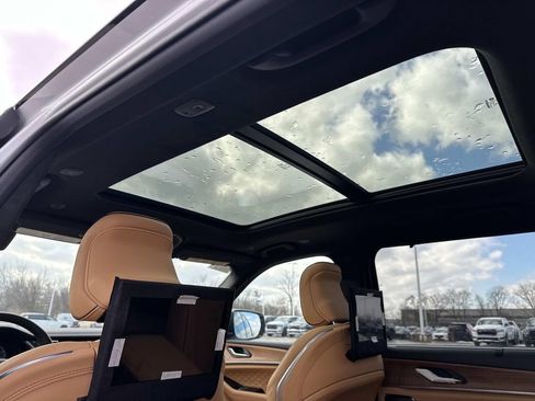 New 2026 Jeep Grand Cherokee L Summit w/ Obsidian Package image 11