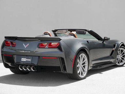 Used 2019 Chevrolet Corvette Grand Sport RWD image 3