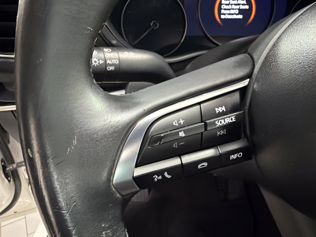 Used 2024 MAZDA MAZDA3 s FWD image 17