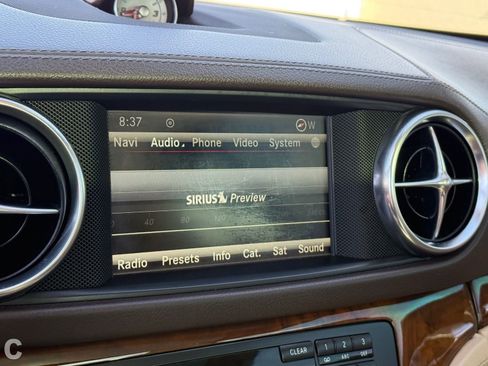 Used 2014 Mercedes-Benz SL 550 image 24