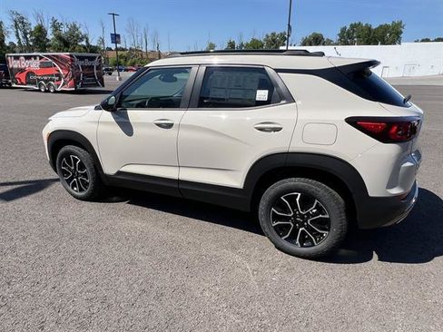 New 2026 Chevrolet TrailBlazer ACTIV w/ Convenience Package image 3