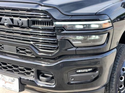 New 2026 RAM 3500 Laramie AWD/4WD image 9