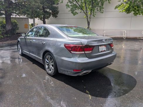 Used 2015 Lexus LS 460 w/ Comfort Package image 5