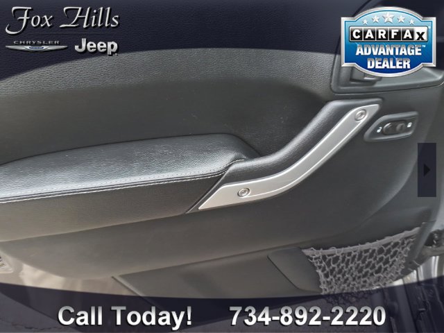 Used 2016 Jeep Wrangler Unlimited Rubicon AWD/4WD image 13
