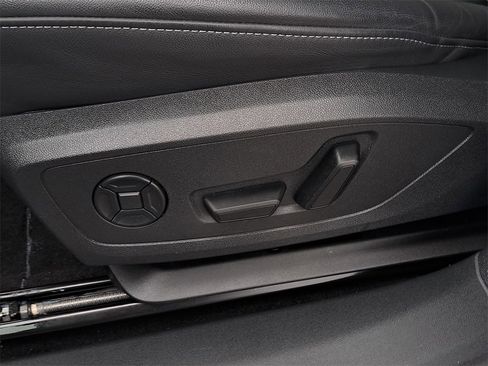 Certified 2024 Audi Q4 e-tron Premium Plus w/ Premium Plus image 19