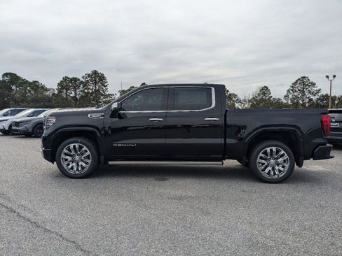 Used 2025 GMC Sierra 1500 Denali AWD/4WD image 7
