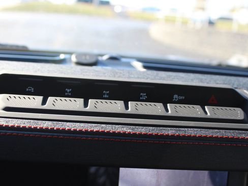 New 2025 Ford Bronco Raptor w/ Interior Carbon Fiber Pack image 31