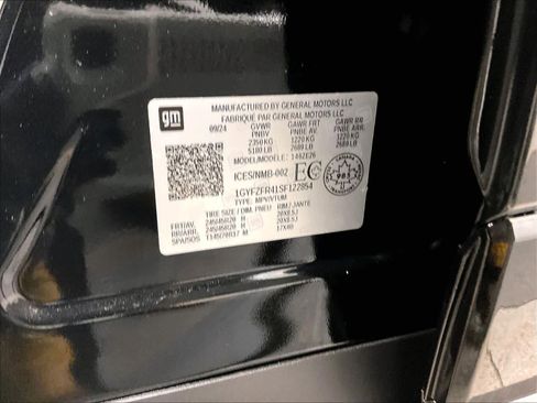 Used 2025 Cadillac XT4 Sport image 36