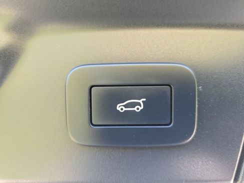 Used 2023 Land Rover Range Rover Velar R-Dynamic S AWD/4WD image 14