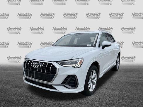 Used 2025 Audi Q3 2.0T Premium Plus w/ Premium Plus Package image 5