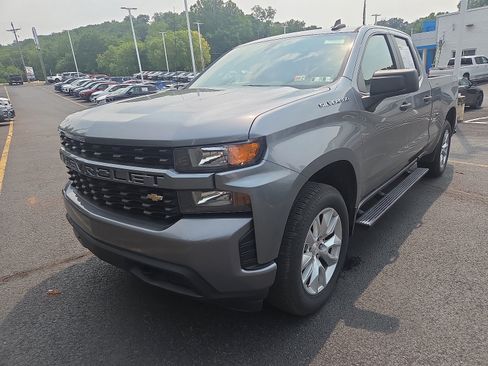 Used 2021 Chevrolet Silverado 1500 Custom AWD/4WD image 7