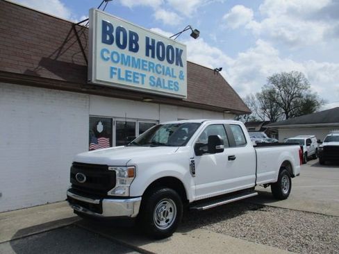 Used 2022 Ford F250 XL w/ Power Equipment Group RWD image 1