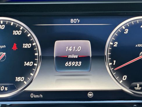 Used 2017 Mercedes-Benz S 550 Sedan image 26