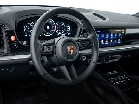 Certified 2026 Porsche Cayenne AWD/4WD image 14