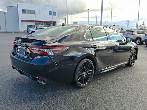 Used 2023 Toyota Camry XSE image 7