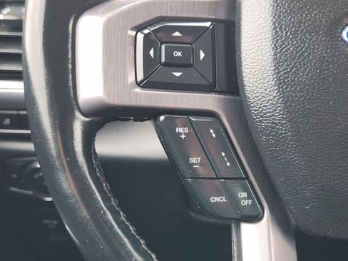 Used 2019 Ford Expedition Platinum RWD image 31