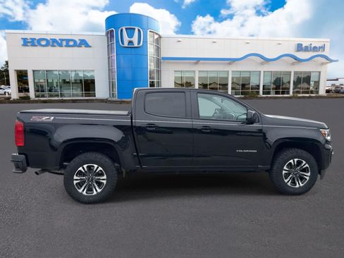 Used 2022 Chevrolet Colorado Z71 AWD/4WD image 6
