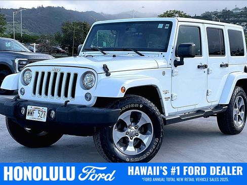 Used 2017 Jeep Wrangler Unlimited Sahara w/ Connectivity Group AWD/4WD image 1