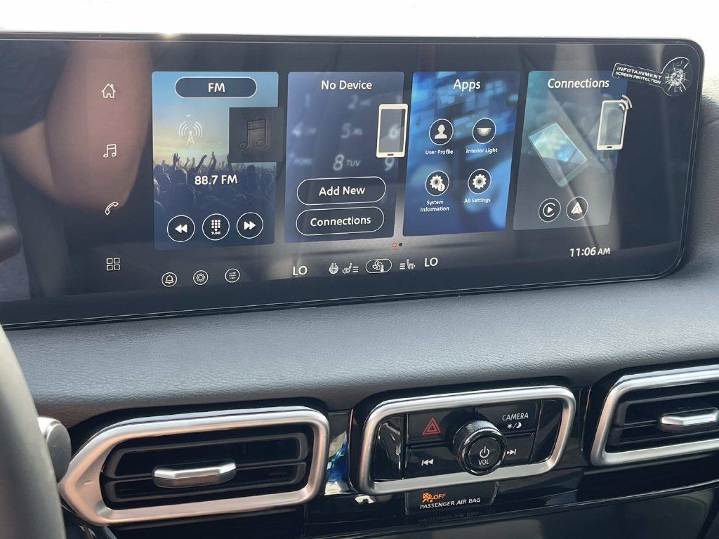 New 2027 Nissan Sentra SR w/ SR Premium Package FWD image 26