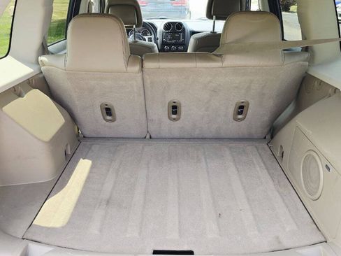 Used 2015 Jeep Patriot Limited w/ Sun/Sound Group AWD/4WD image 14