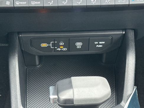 New 2025 Kia K4 LXS image 22